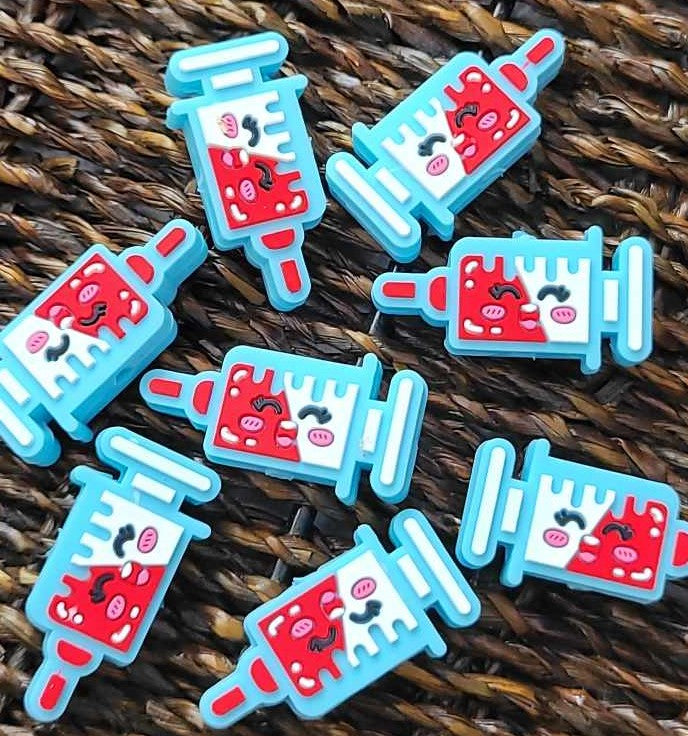 156 FB Doctor nurse syringe Focal Bead