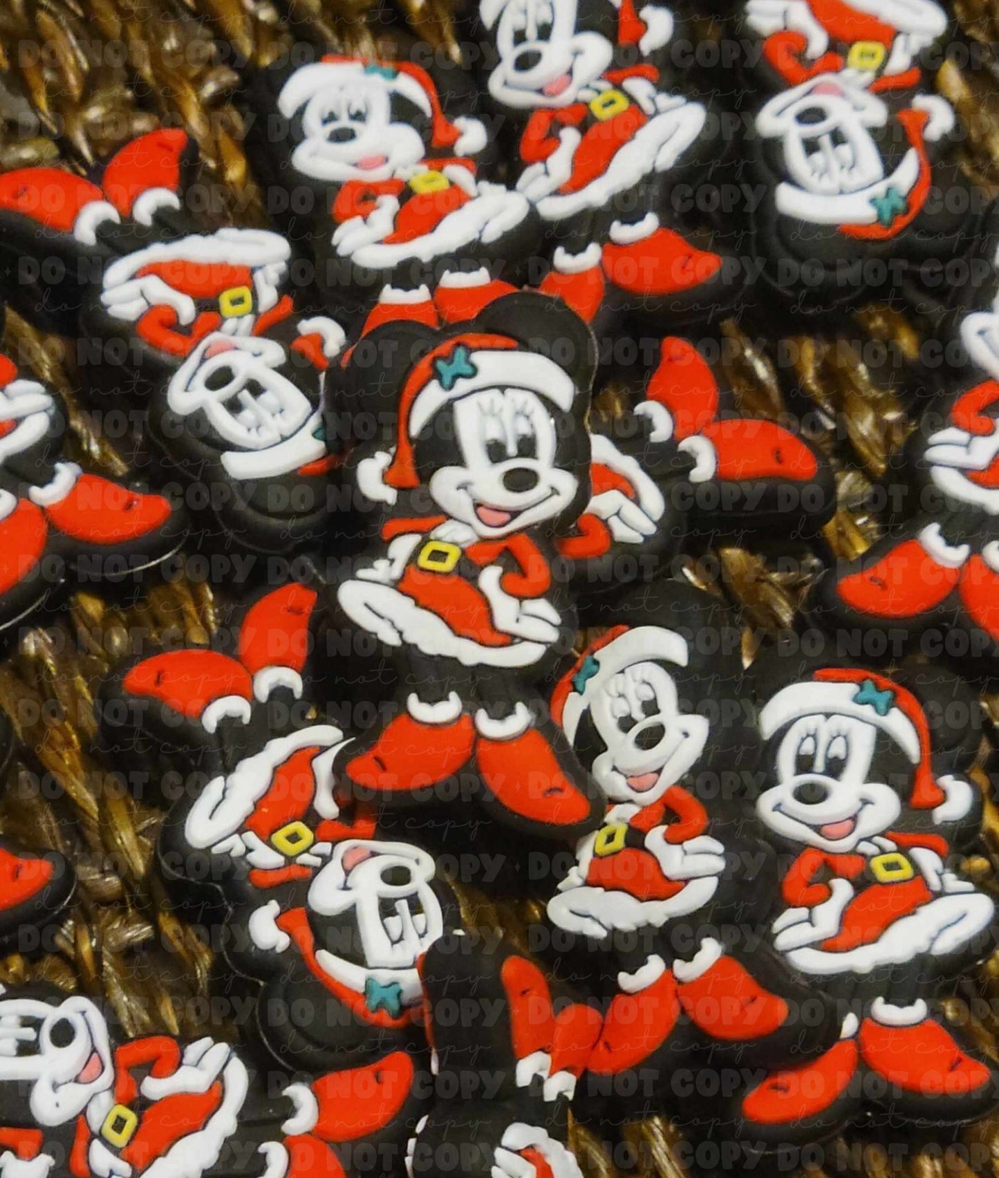 199 FB Christmas mouse girl Focal Bead