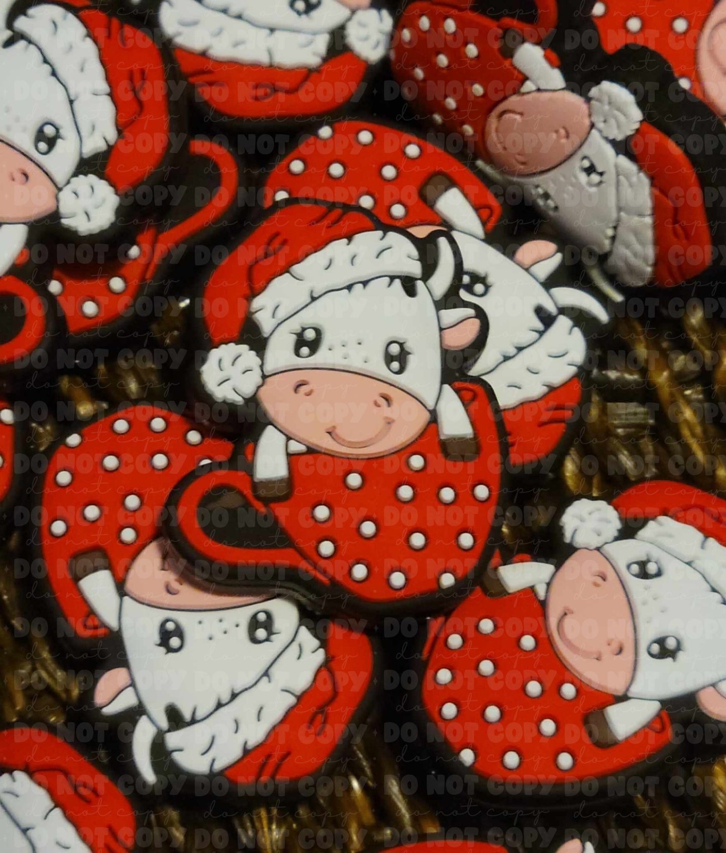 204 FB Christmas coffee cup with cow Focal Bead