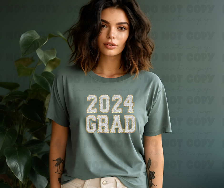 3824 Glitter Patch 2024 Grad DREAM TRANSFER* DTF