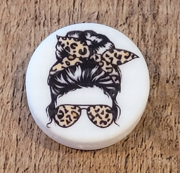003FB circle leopard messy bun mom Focal Bead