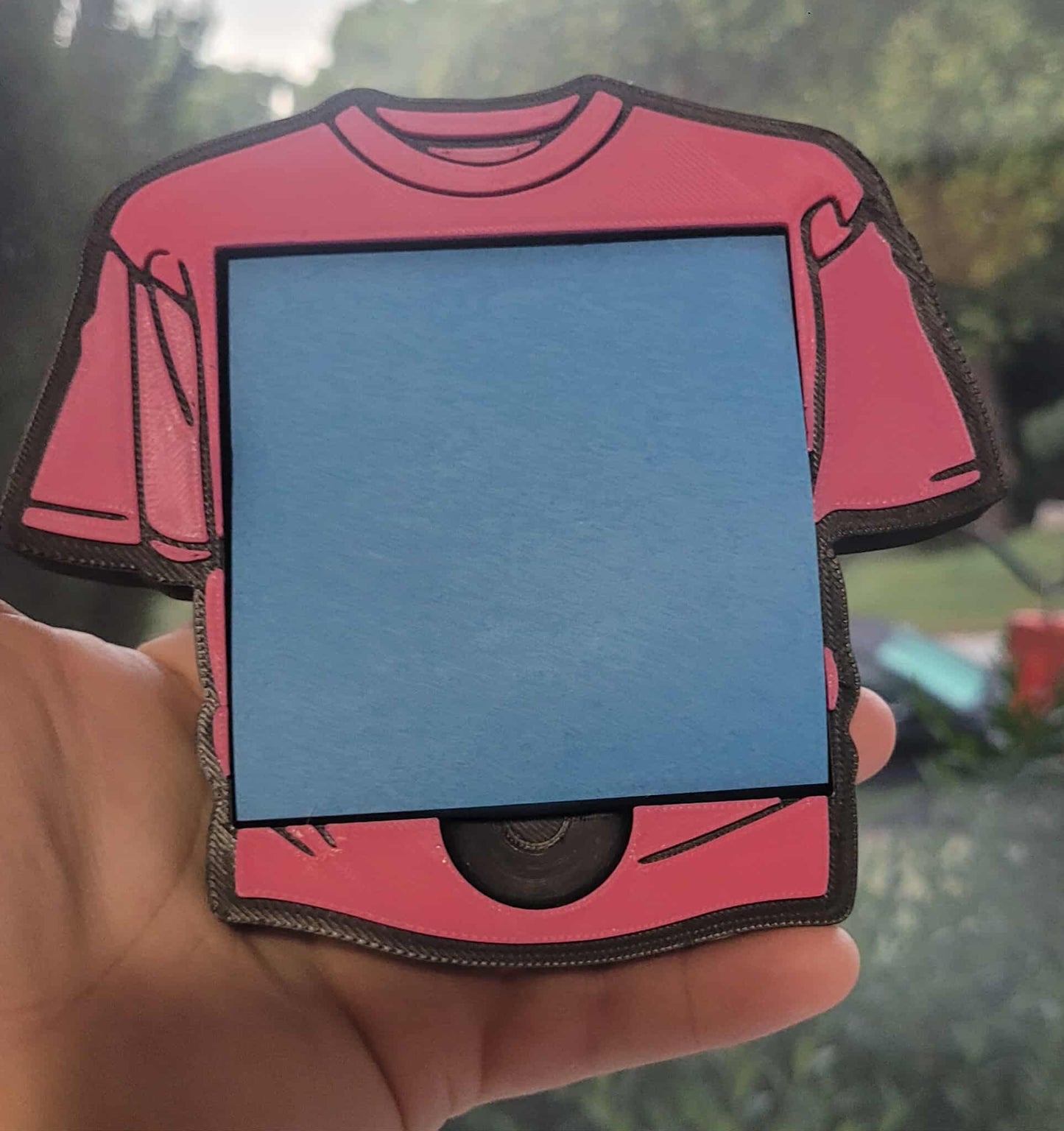 T-Shirt sticky note holder