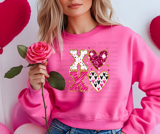6639 - XOXO Faux glitter effect *DTF Transfer