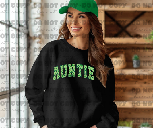 5114 - Auntie shamrock clover *DTF