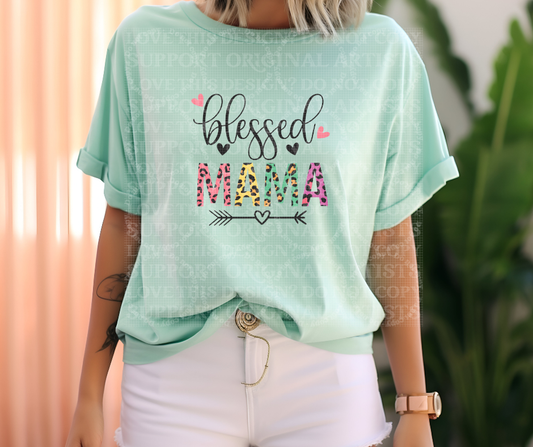 5573 - Blessed Mama leopard with hearts *DTF
