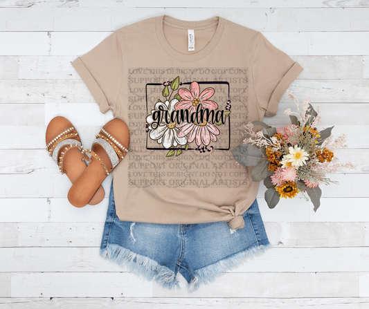 5567 - Grandma with flowers *DTF