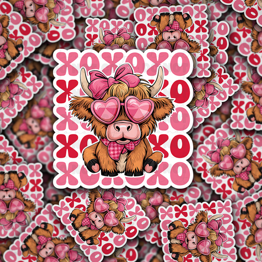DC 1327 Valentine XOXO cow - die cut sticker